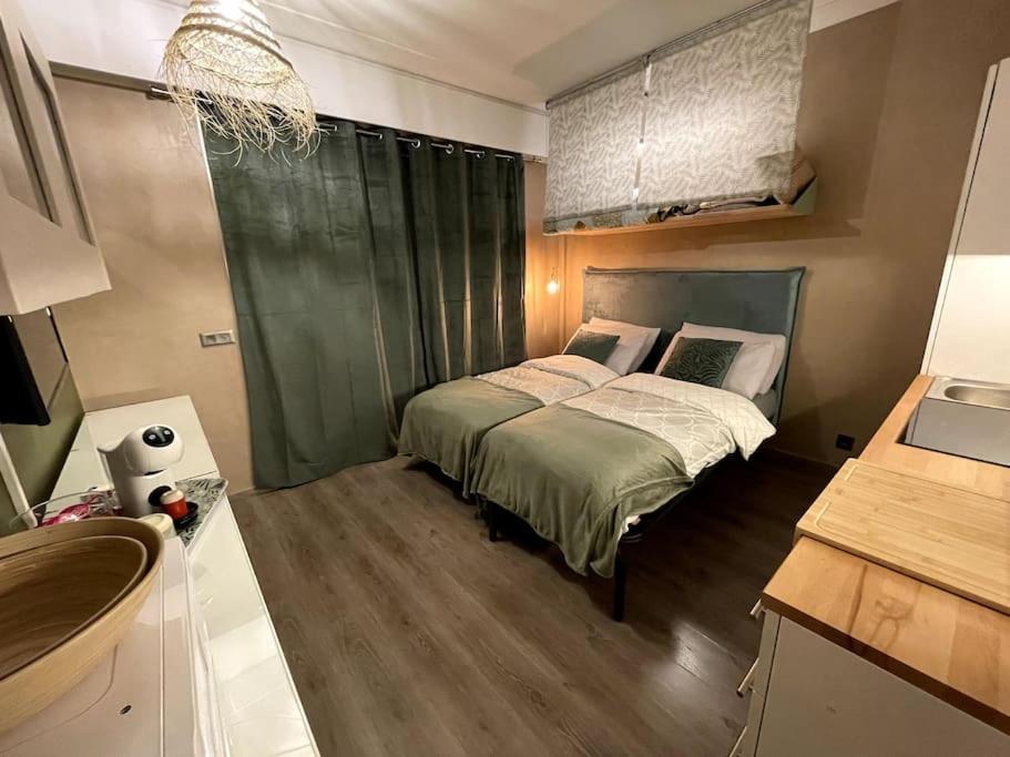 מנטון La Room: Seaside Apartment + Terrace + Parking מראה חיצוני תמונה