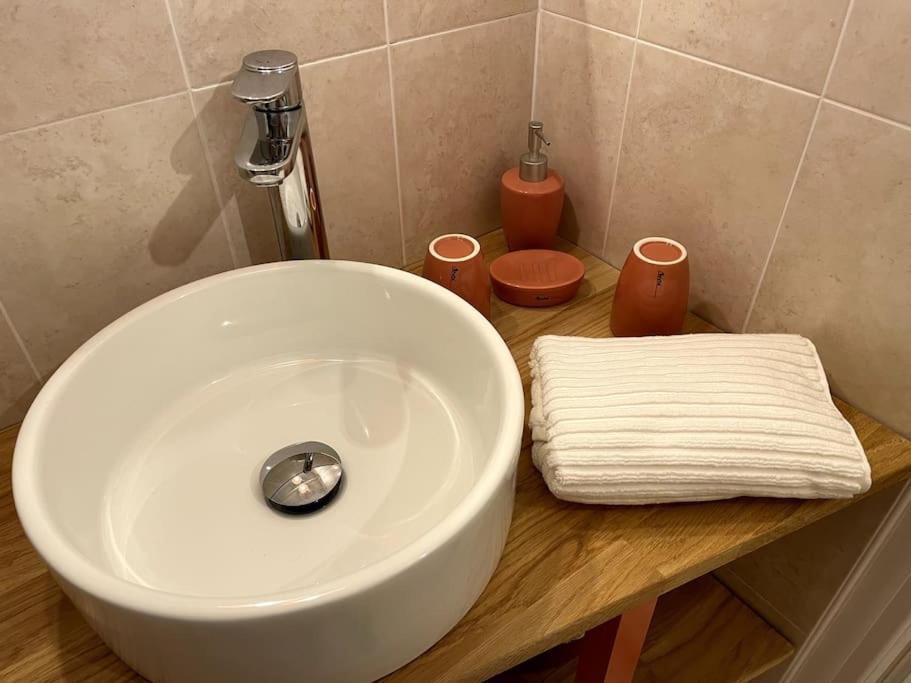 מנטון La Room: Seaside Apartment + Terrace + Parking מראה חיצוני תמונה